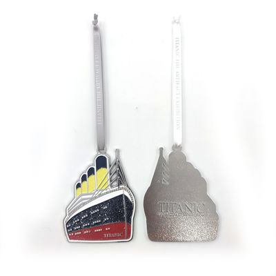 ซื้อ RMS ทิทานิค เหรียญรําลึกพิเศษ Pendant เหรียญฉลากและการออกแบบที่ระบาย และหลุมในริบบอน การผลิตออนไลน์