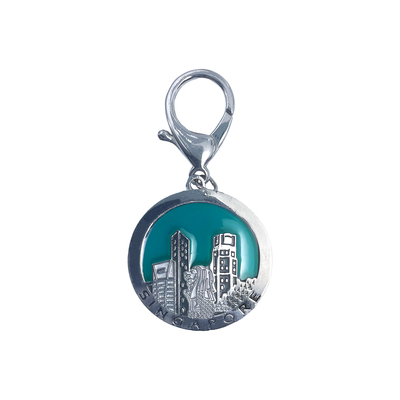 ซื้อ Singapore Shiny Silver Translucent Enamels Keychain – A Stunning Tribute to Urban Elegance การผลิตออนไลน์